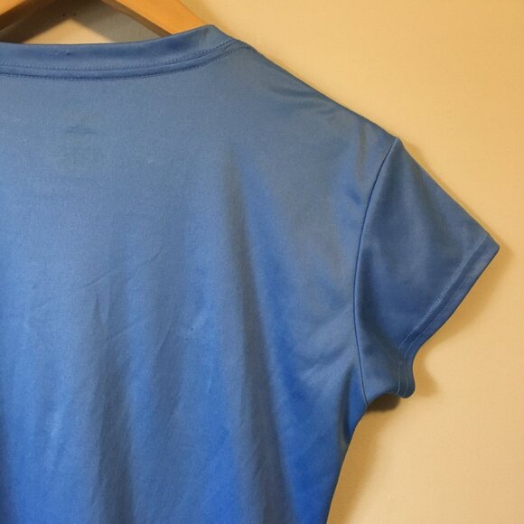 Retro Avia Slinky Sealish Sky Blue V-Neck Workout Tee - Picture 7 of 16